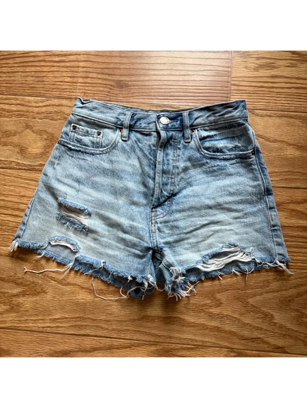 Pacsun Light Wash Denim Shorts Size 24